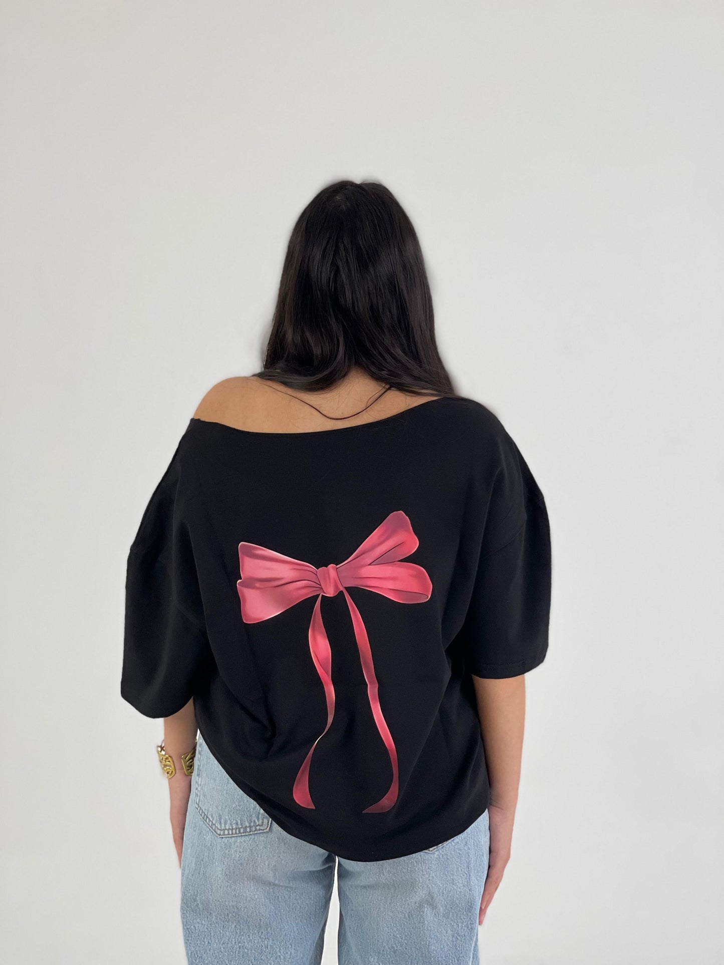 Off -Shoulder Bow Back Tee