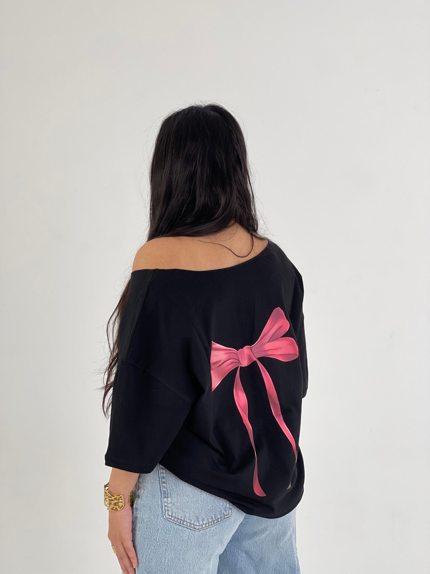 Off -Shoulder Bow Back Tee