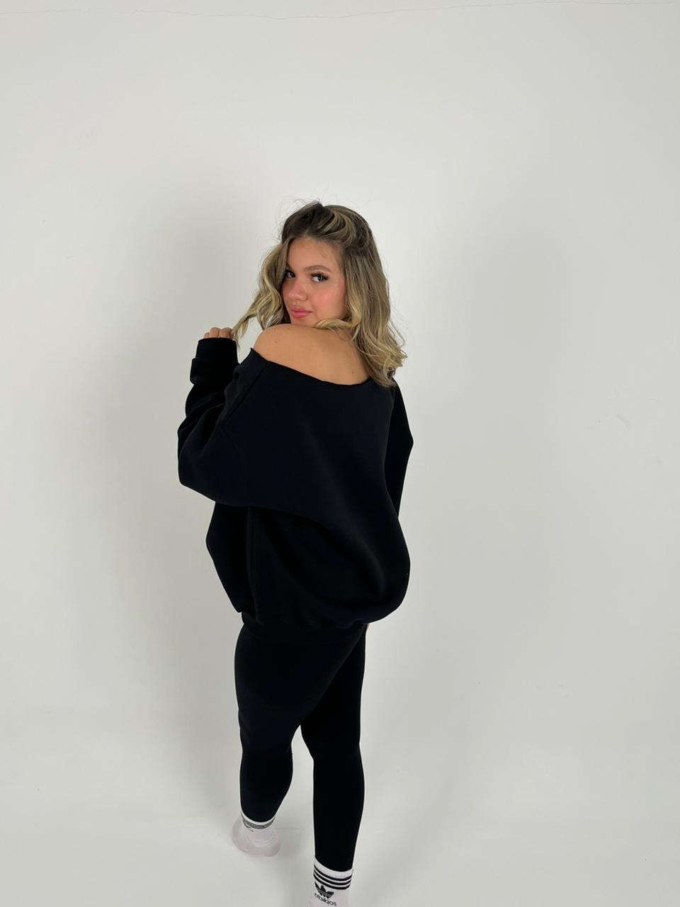 Black lips shoulder hoodie